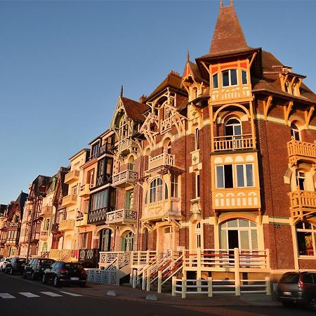 Idealement Situe "Le Studio" Les Locations Isahora Sont Aussi A 2 Pas Du Chateau D'Eu, Des Falaises Du Treport, De Mers Les Bains Et Aux Portes De La Baie De Somme Eu, 滨海塞纳省 外观 照片
